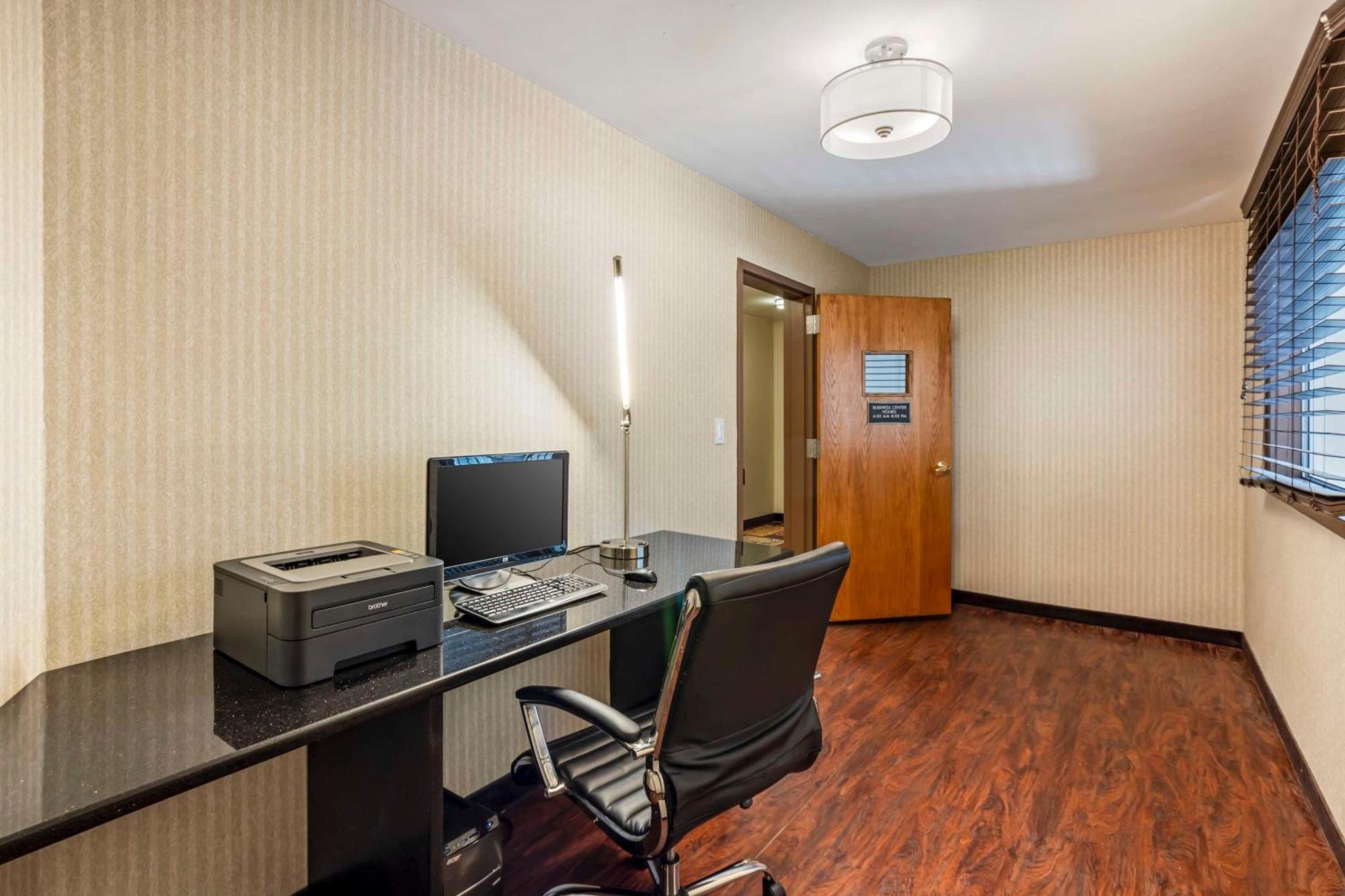 Best Western Monticello Zewnętrze zdjęcie